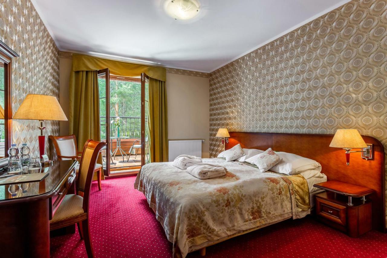 Hotel - Dworek Tryumf Księżyno Dış mekan fotoğraf